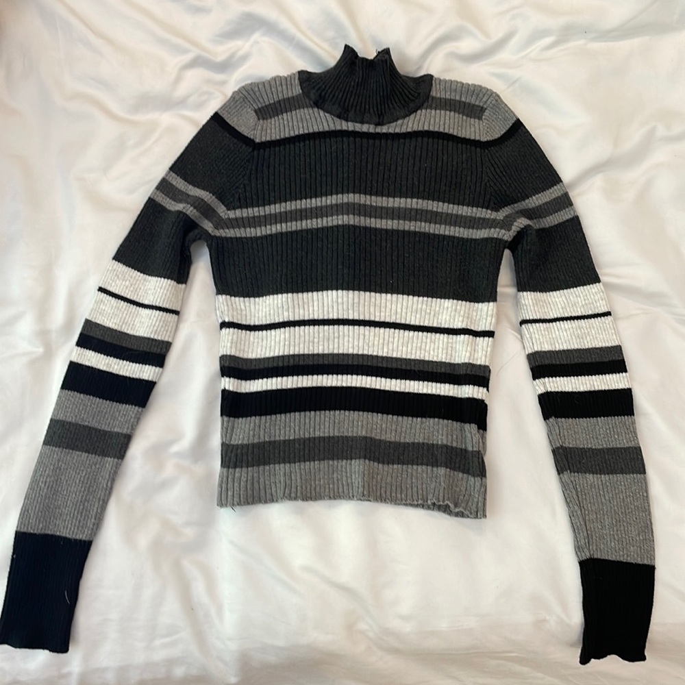 Grey, black and white striped turtleneck cropped.